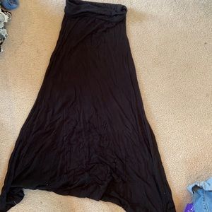 black maxi skirt